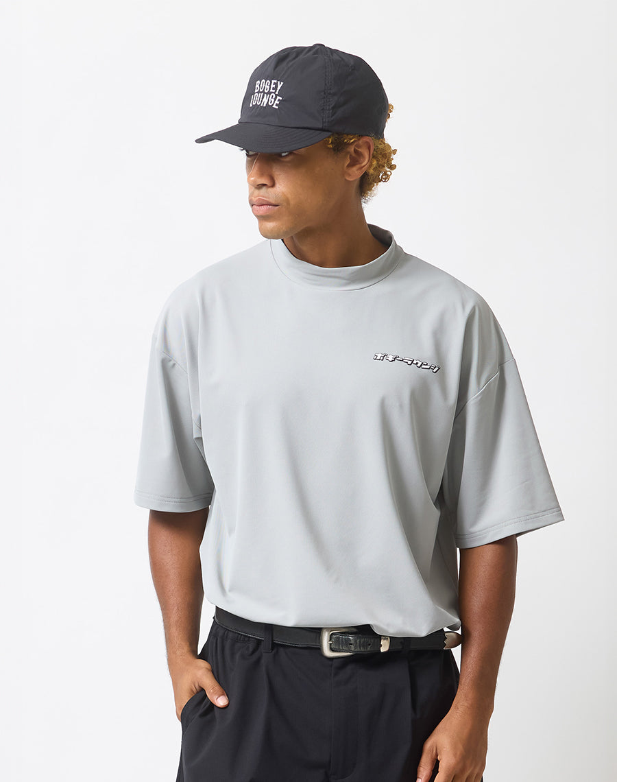 ナイロン鹿の子モックネックTシャツ ゴルフシーン着用画像